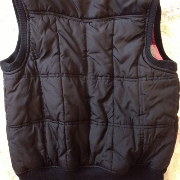 Black Puffer Vest Small - Picture 4 of 6